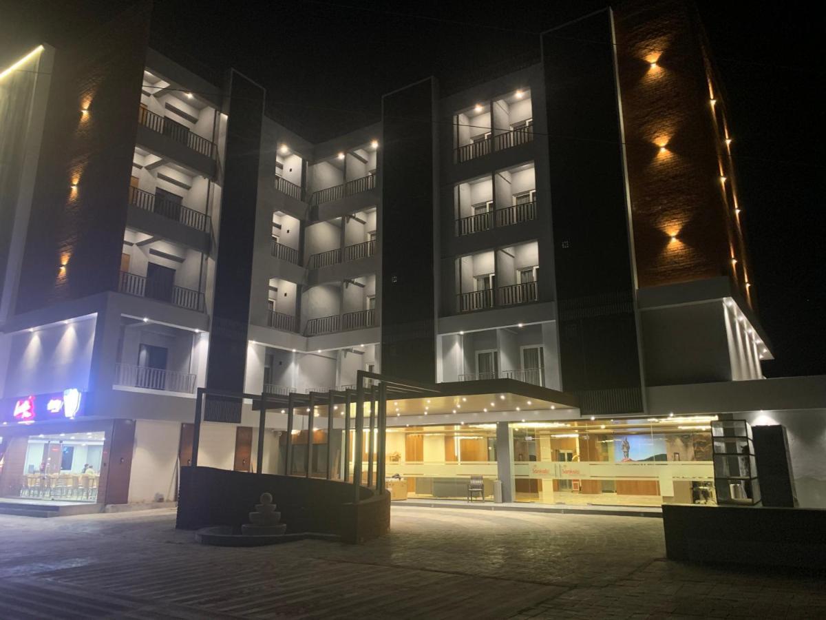 Comfort Inn , Statue Of Unity Kevadia Exterior foto