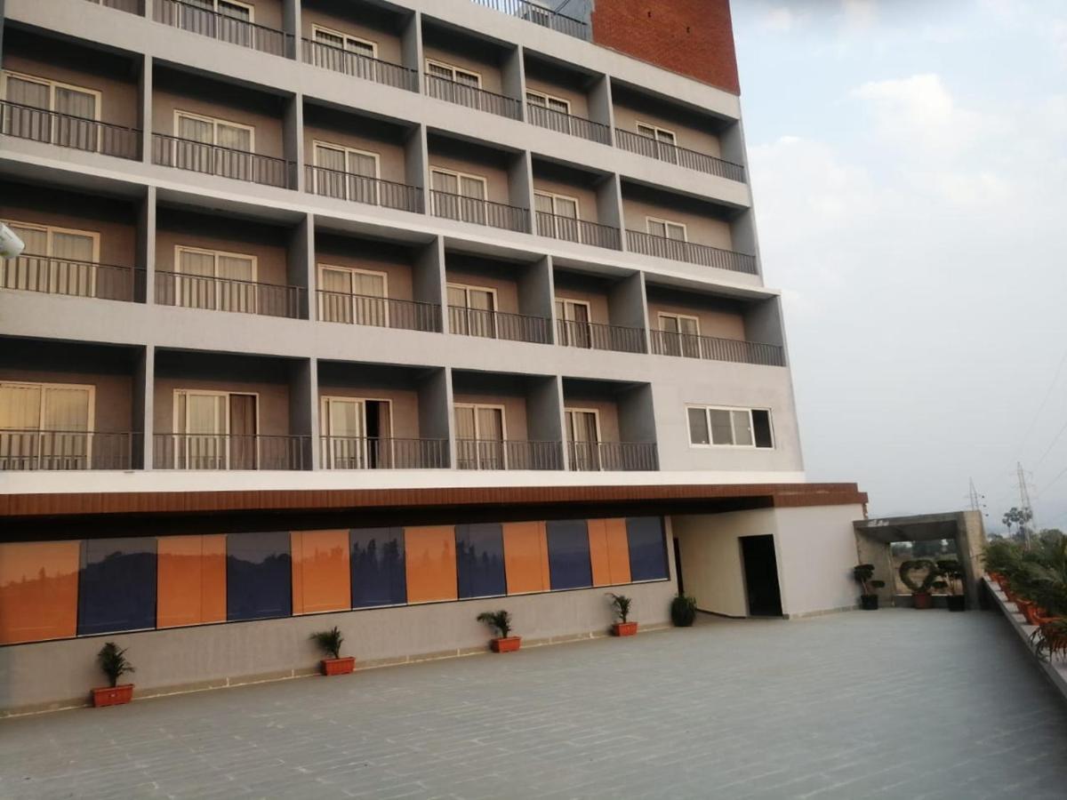 Comfort Inn , Statue Of Unity Kevadia Exterior foto