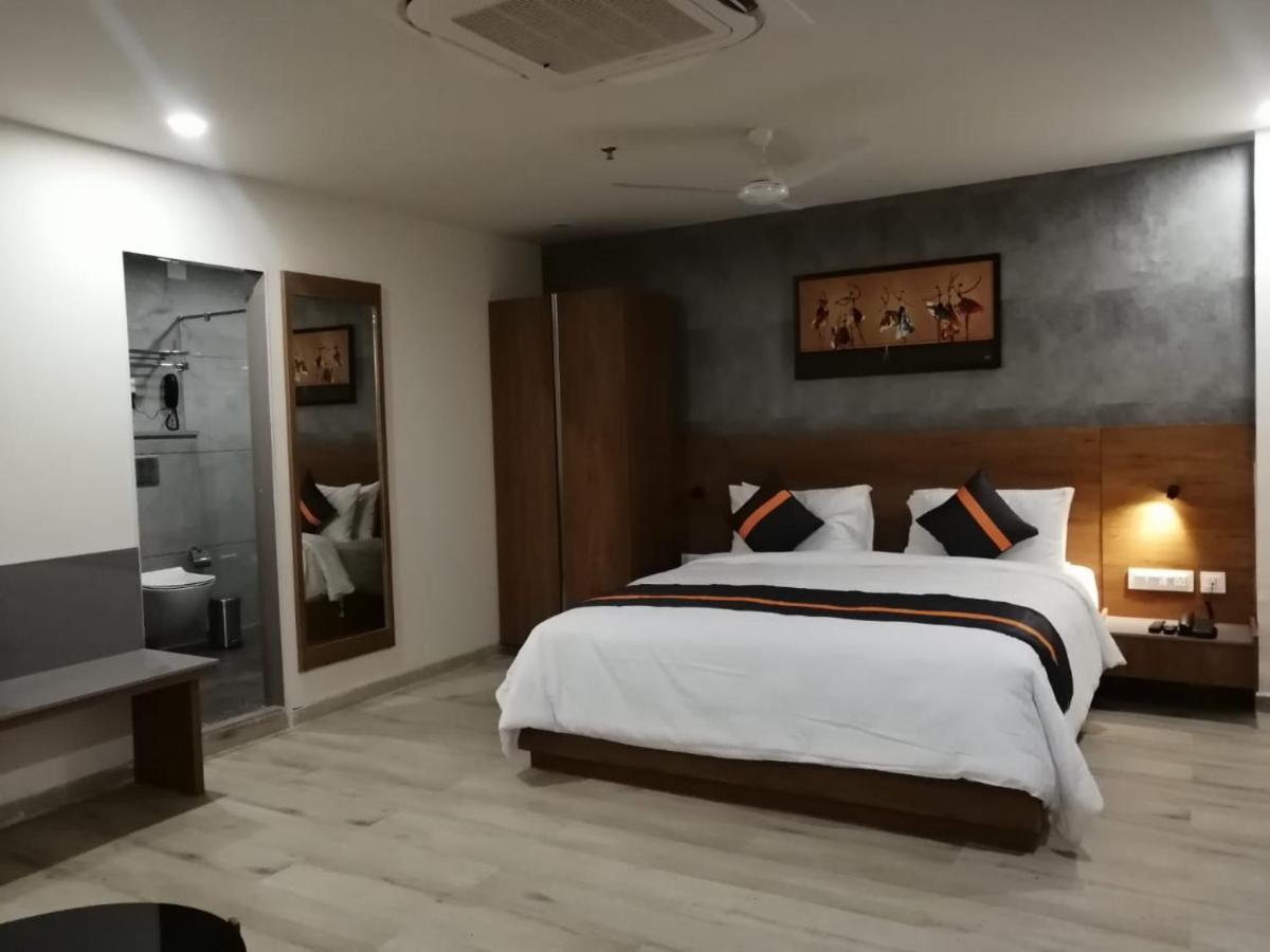 Comfort Inn , Statue Of Unity Kevadia Exterior foto